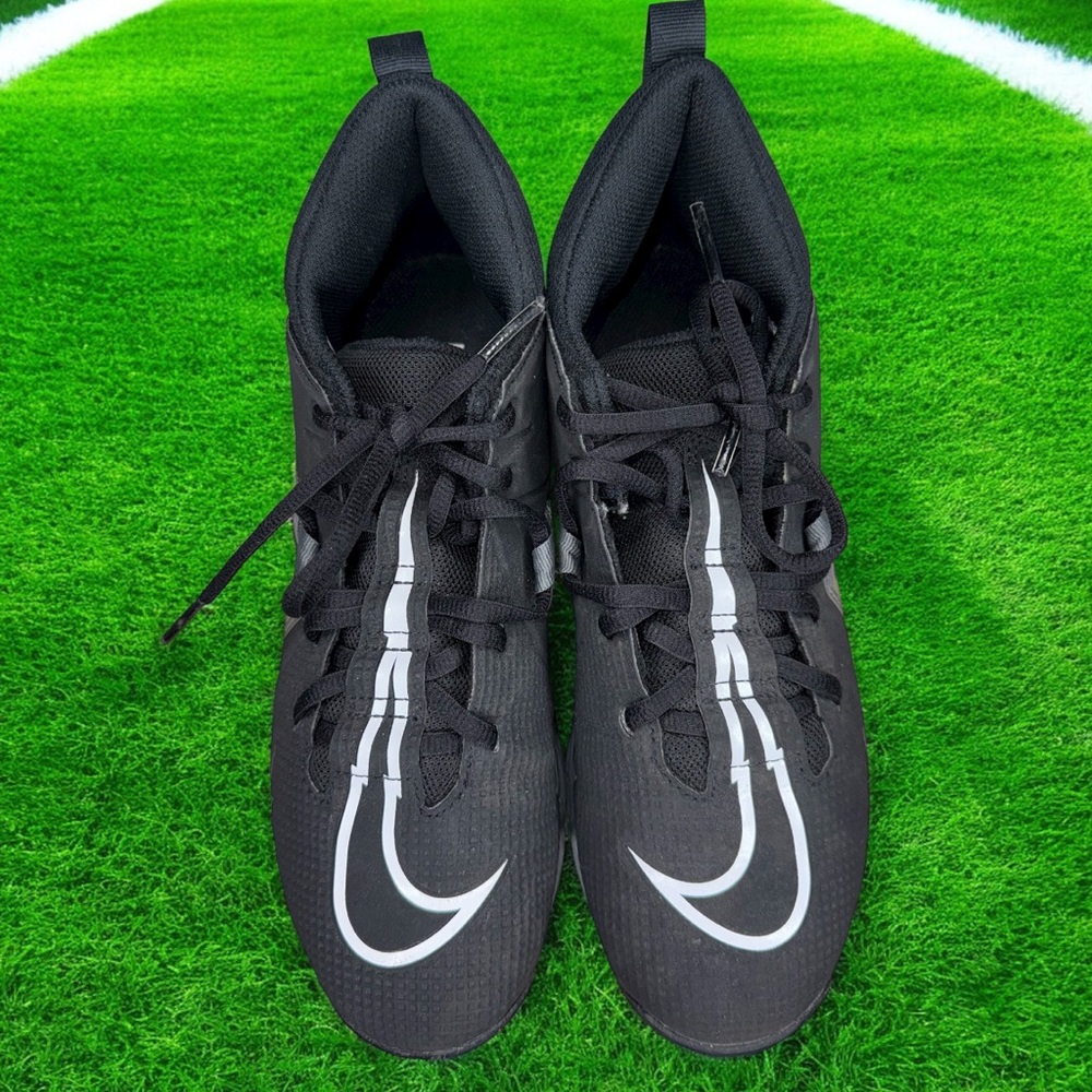 Men’s Nike Alpha Menace 3 Shark Mid Football Cleats - Size 7.5